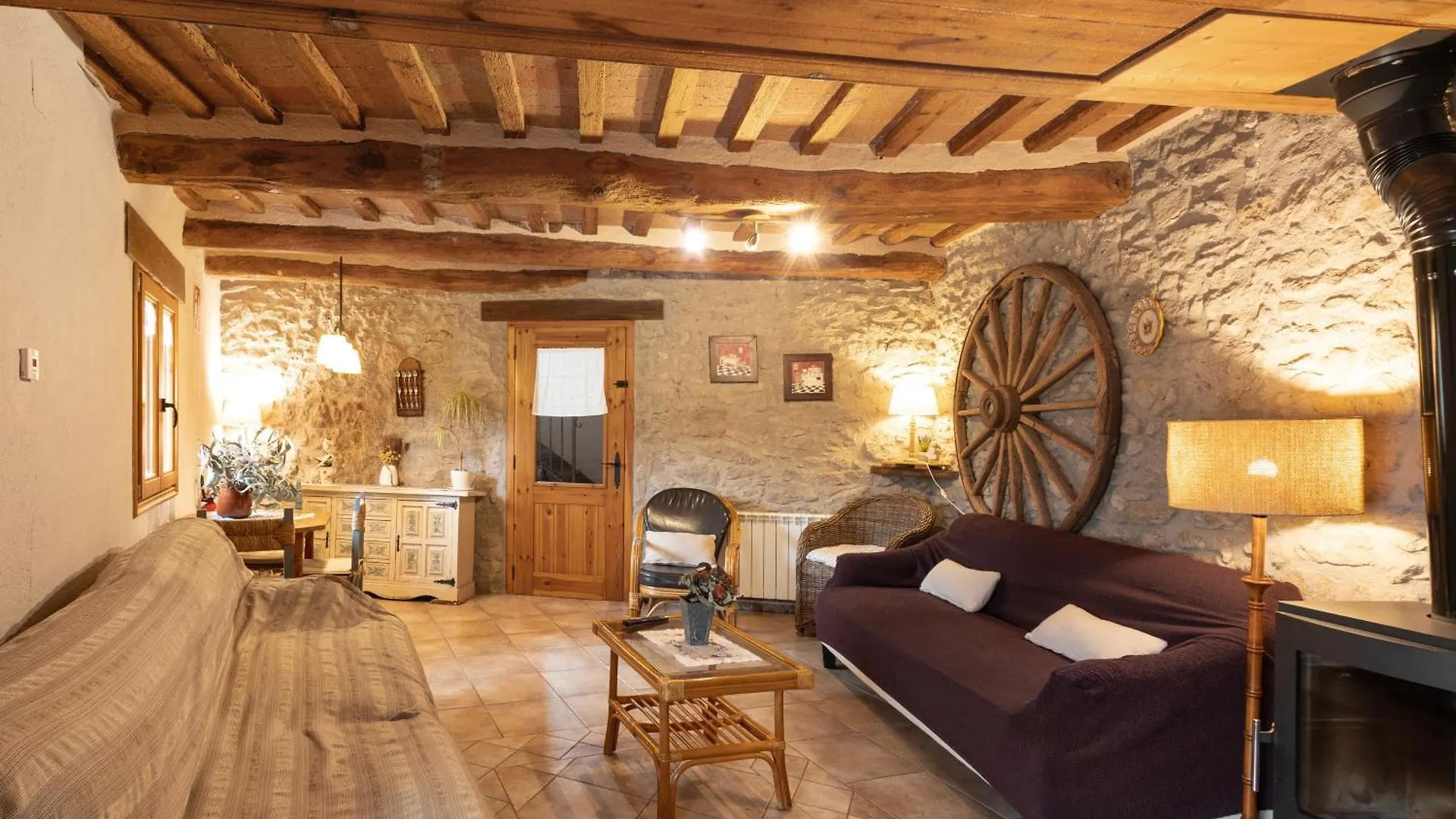 Cal Torrenti Villa Caserras 0*,  Spain